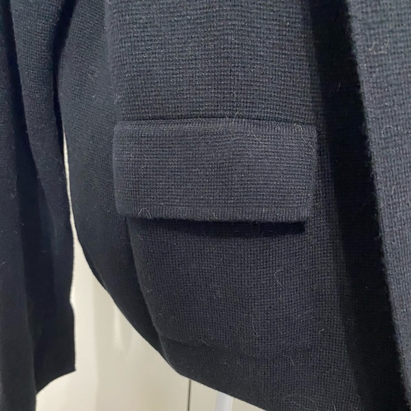 Banana Republic Cardigan - Picture 4 of 7